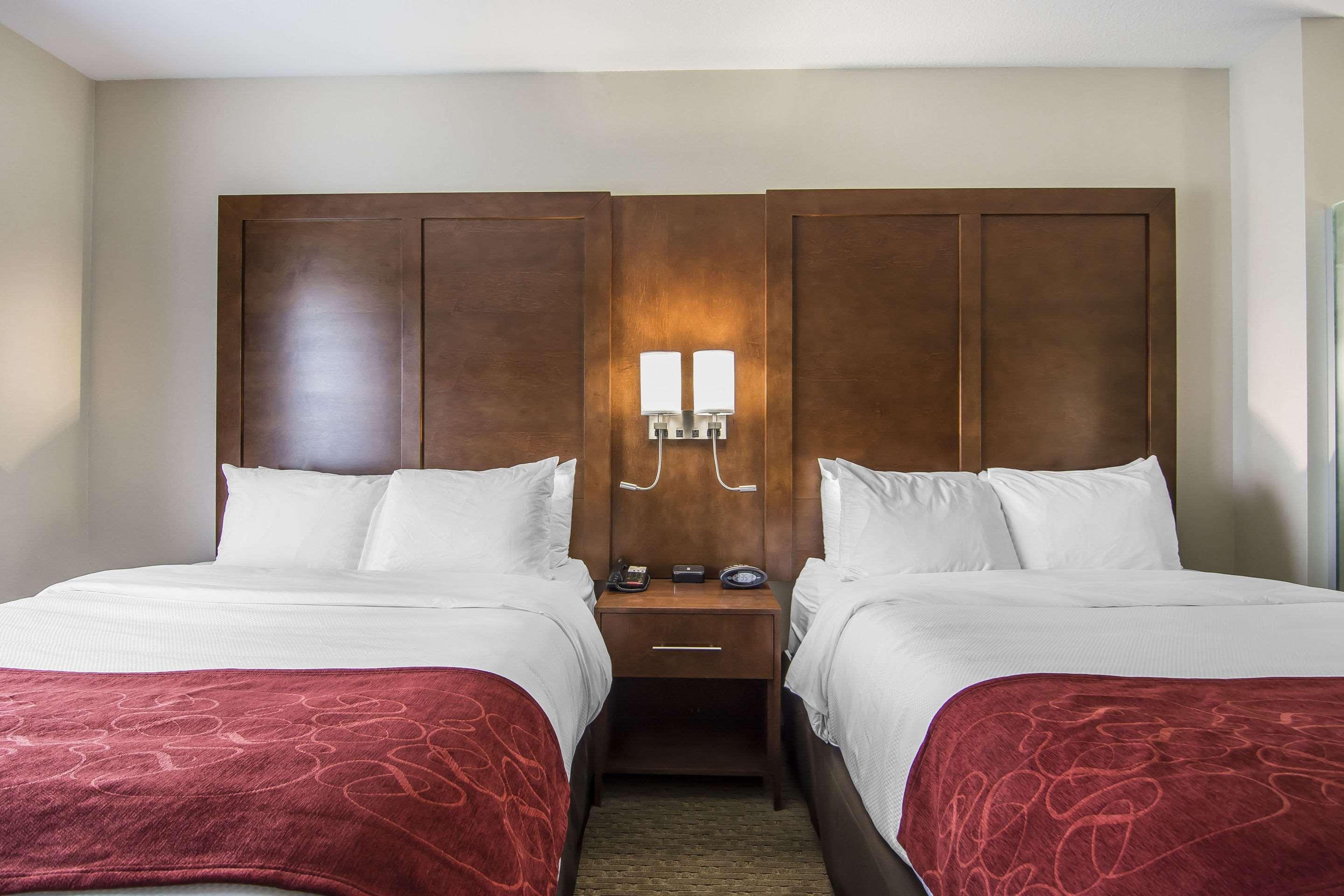 Comfort Suites Реджайна Екстер'єр фото