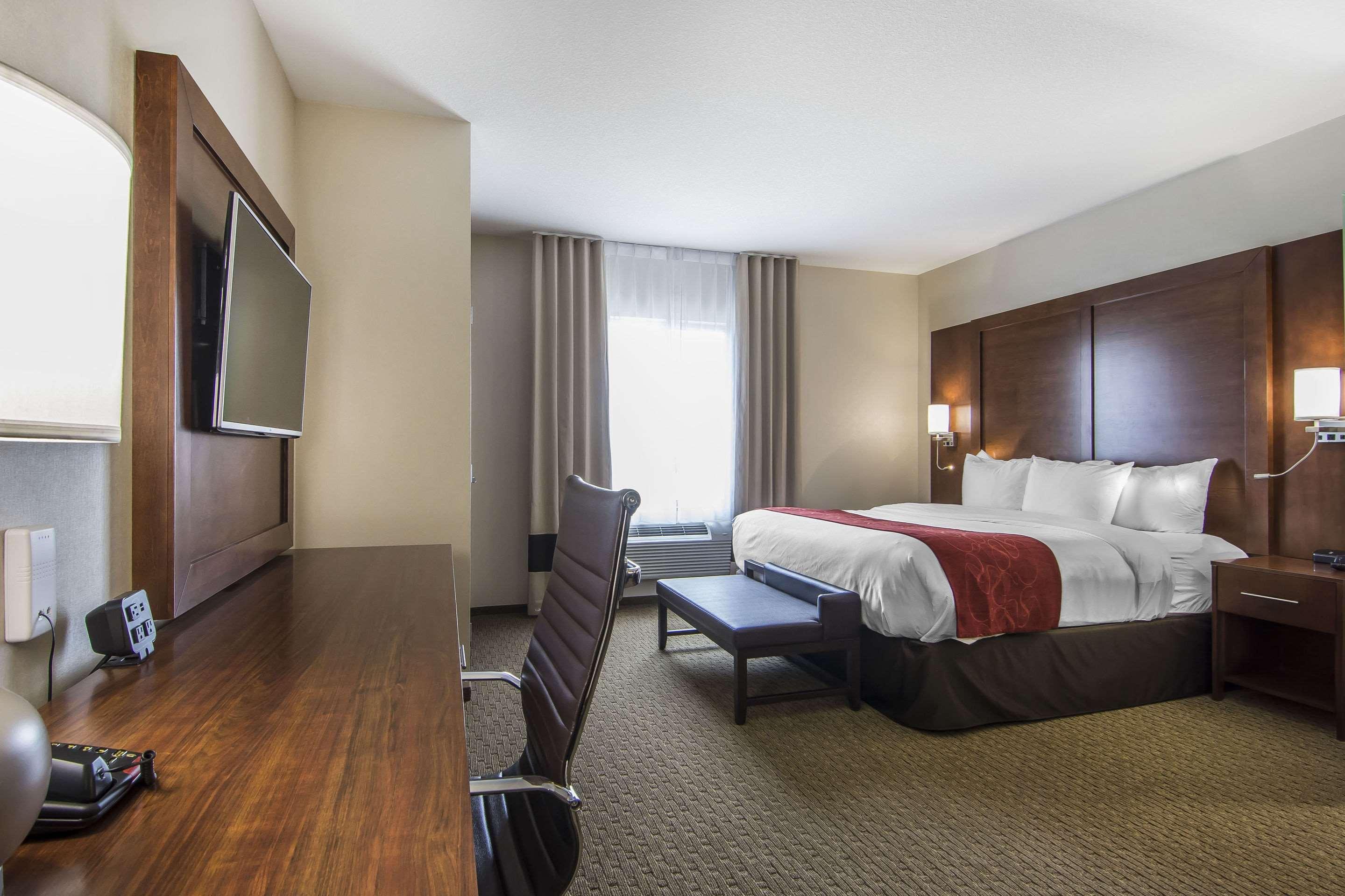 Comfort Suites Реджайна Екстер'єр фото