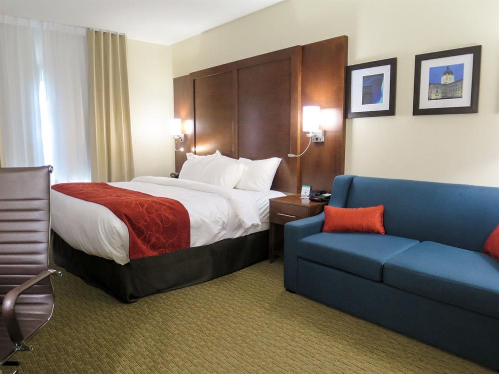 Comfort Suites Реджайна Екстер'єр фото