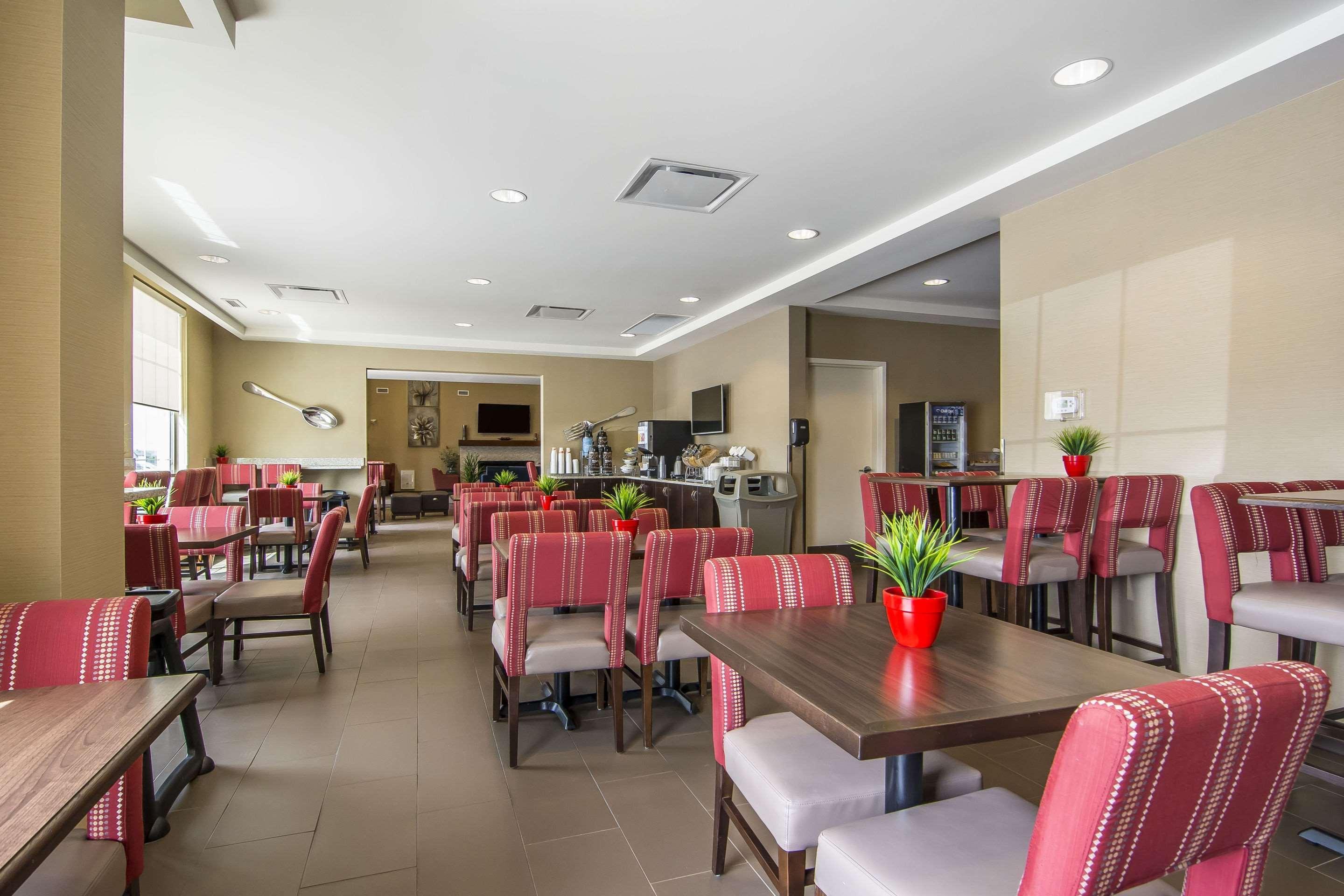 Comfort Suites Реджайна Екстер'єр фото