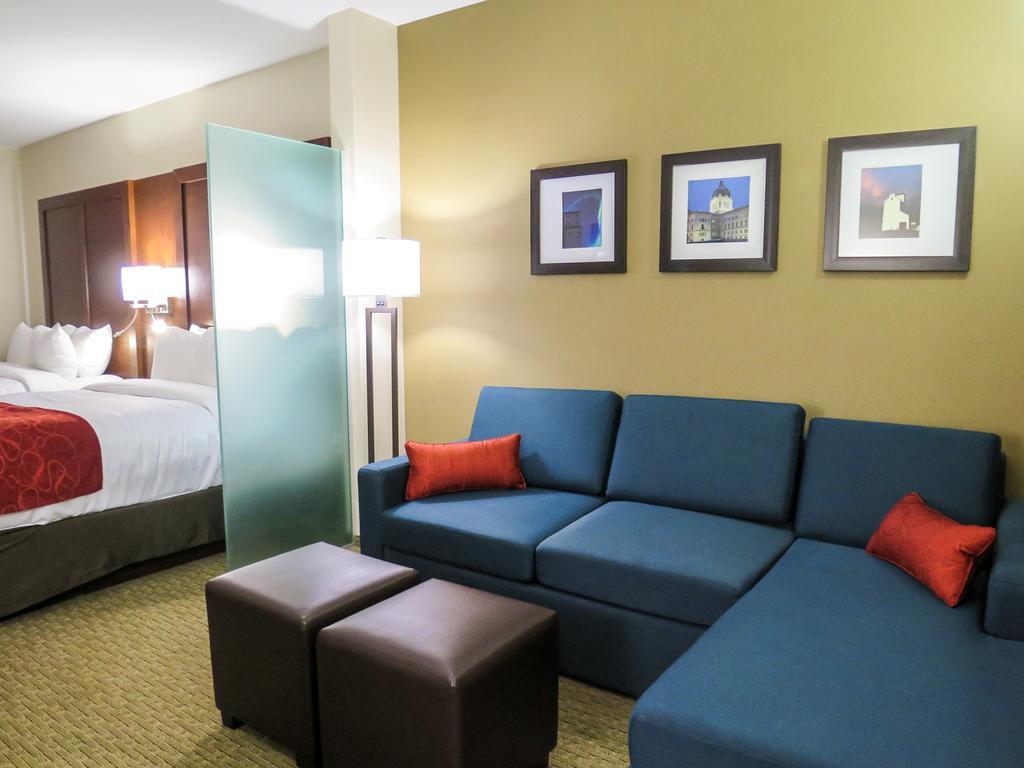 Comfort Suites Реджайна Екстер'єр фото